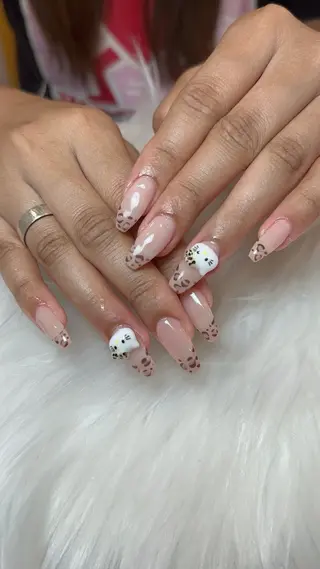 ネイル Laula🤍 ayakaのネイルデザイン