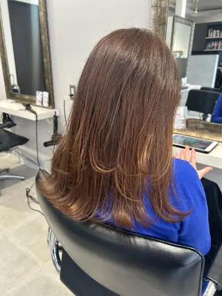 ロング やさかわ ももかのヘアスタイル