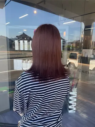 ミディアム カラー マキノ キョウカのヘアスタイル