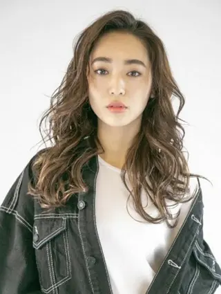 ロング 青木 捺稀のヘアスタイル