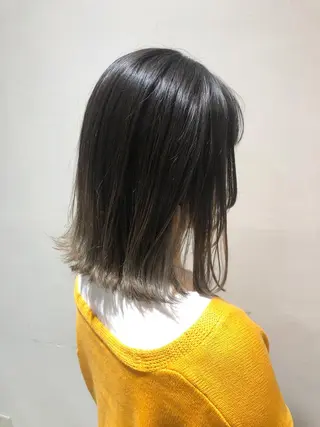 ショート カラー 🦩レイヤー|透明感 カラー🦩makoのヘアスタイル