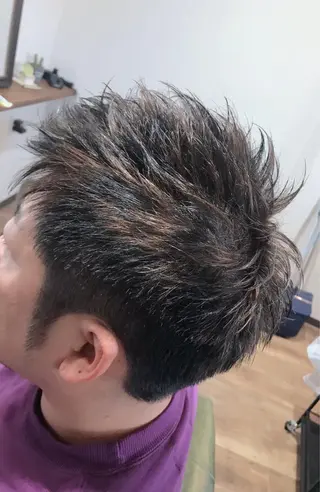 ショート カラー メンズ Rug Relief 吉田のヘアスタイル