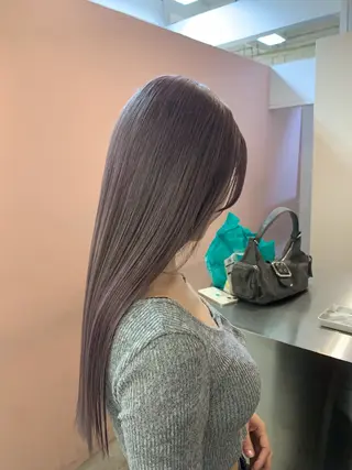 ロング カラー Tsukasa/ ハイトーン/寒色のヘアスタイル