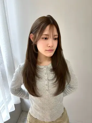 ロング RYOTA レイヤー 中明度カラー/縮毛のヘアスタイル