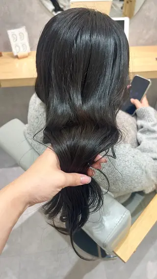 ロング カラー BLEACH YURINAのヘアスタイル
