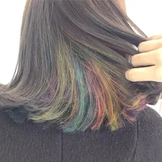 セミロング カラー ORIKA 美容室のヘアスタイル