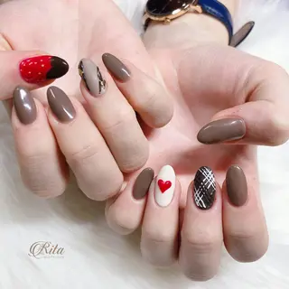 ネイル Rio 𓍼のネイルデザイン