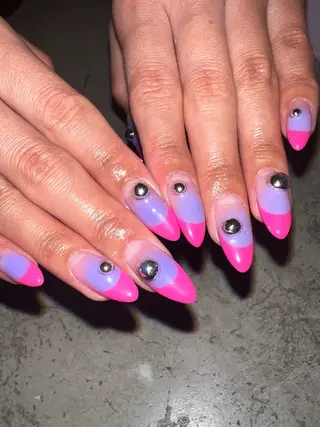 ネイル PINS16所属・くれは🩵💙 PINS16のネイルデザイン