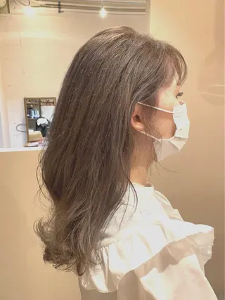 セミロング カラー 田中 恭子のヘアスタイル