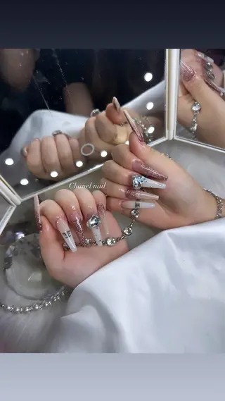 ネイル 加納 莉音のネイルデザイン