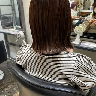 ショート カラー UMEDA FIGAROのヘアスタイル