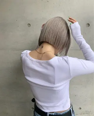 ショート ハルカ 透明感カラー 美髪縮毛矯正🥣のヘアスタイル
