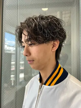 ミディアム カラー パーマ メンズ メンズ特化❤️‍🔥 パーマ職人江口佳乃のヘアスタイル