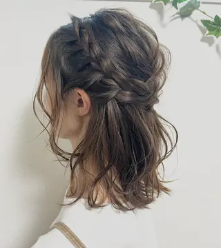 ヘアアレンジ sayaka 透明感カラーのヘアスタイル