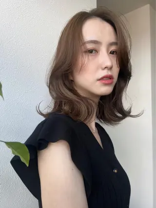 セミロング タナカ レイヤのヘアスタイル