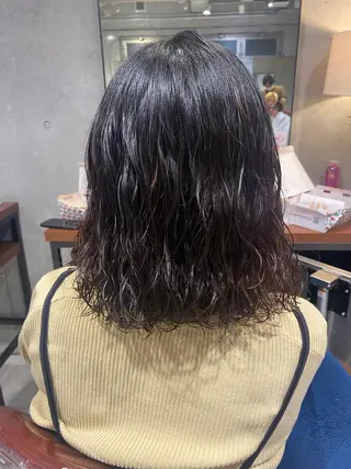 ミディアム パーマ テシロギ セイナのヘアスタイル