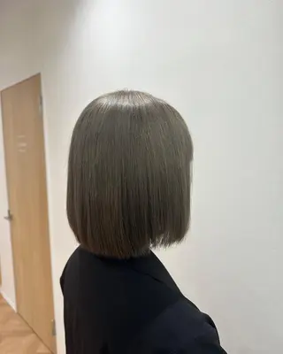 ミディアム カラー 直井 愛蘭のヘアスタイル