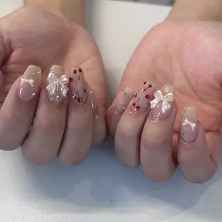 ネイル NAO🐰🎀 ちゅるん⌇パラジェルのネイルデザイン
