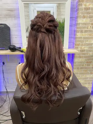 ロング カラー ヘアアレンジ LAVENDIA 初音のヘアスタイル