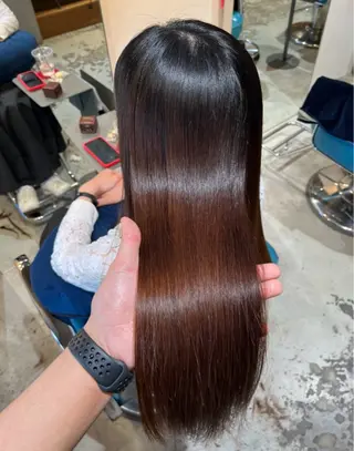 ロング 必ず笑顔で帰っていた だきます！安田祐貴のヘアスタイル