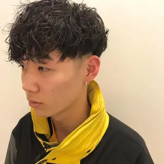 ショート カラー パーマ メンズ 平内 賢人のヘアスタイル
