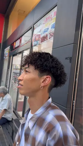 パーマ メンズ 心斎橋メンズサロン リベルテグリットのヘアスタイル