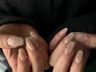 セミロング Atelier nail salonのネイルデザイン