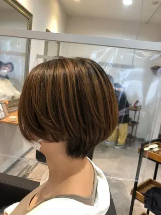 ショート 山本 佳奈のヘアスタイル