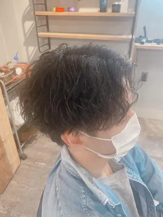 ショート パーマ メンズ 寳泉 章弘のヘアスタイル