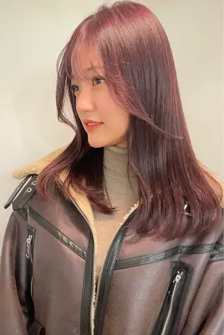 セミロング ウラノ ソウシのヘアスタイル