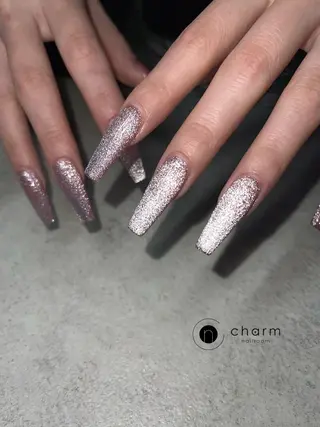 ネイル ネイルルーム チャームのネイルデザイン