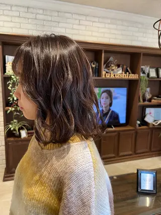 セミロング パーマ 橘 ゆきののヘアスタイル