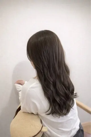 ロング カラー 艶カラー/ 江角愛理のヘアスタイル