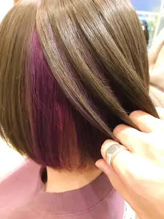 ショート カラー 入江 允のヘアスタイル