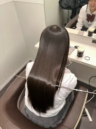 セミロング 美髪特化✨ 伊織✨縮毛矯正✨のヘアスタイル