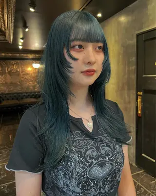 ロング カラー haco＋所属・圧倒的デザイン力 店長🎨RENAのヘアスタイル