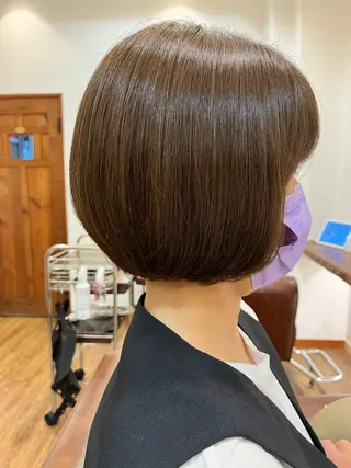 ショート カラー 小山 朱音のヘアスタイル