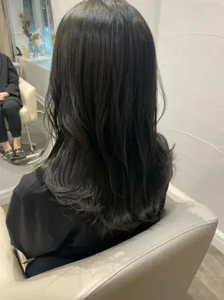 セミロング カラー . AYUKAのヘアスタイル