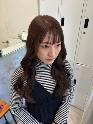 ロング カラー 垢抜け小顔レイヤー オリーブ/スミレのヘアスタイル