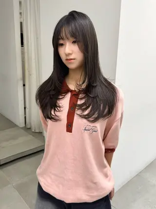 ロング ひかり／ベージュ ／似合わせカットのヘアスタイル