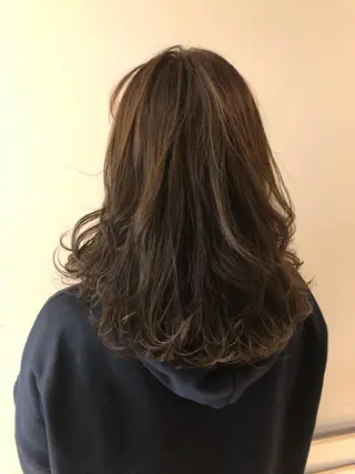 セミロング カラー レイヤーカット✂️ 横浜No1♡下鳥翔子のヘアスタイル