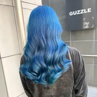 ロング カラー ヘアアレンジ 🧸ハイトーン🧸 ゆっきー🧸のヘアスタイル