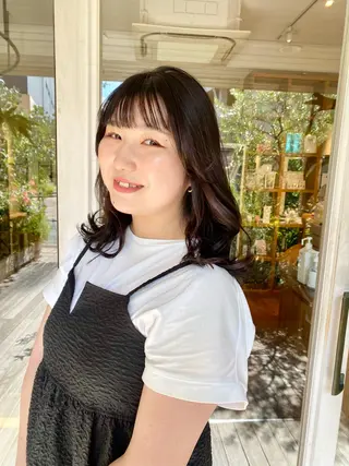 ミディアム カラー ヘアアレンジ BELLA阿部野 TOMOMIのヘアスタイル
