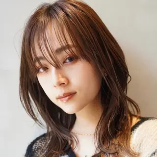 ロング カラー センターパート/ 暖色カラーayuのヘアスタイル