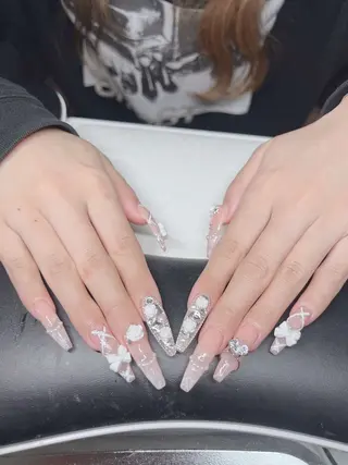 ネイル Lee Nailsのネイルデザイン