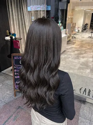 ロング カラー 大林 美優のヘアスタイル