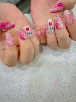 ネイル 安藤 彩乃のネイルデザイン