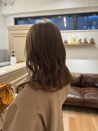 セミロング カラー Lomalia 🤍🫧/makoのヘアスタイル