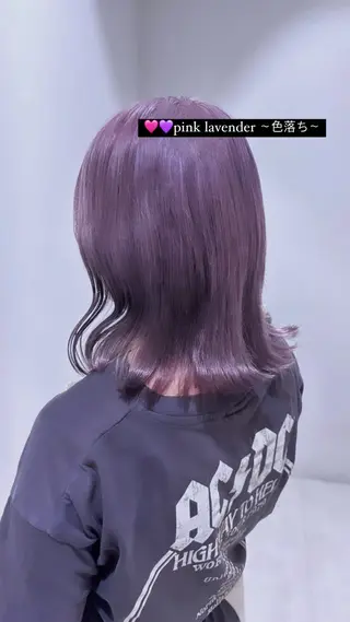 カラー ニトウ レイナのヘアスタイル
