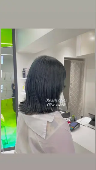 ミディアム カラー 🤍💕ブリーチカラ ーAyaka💕🤍のヘアスタイル